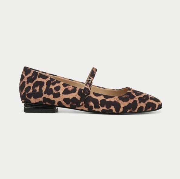 Tinsley in leopard