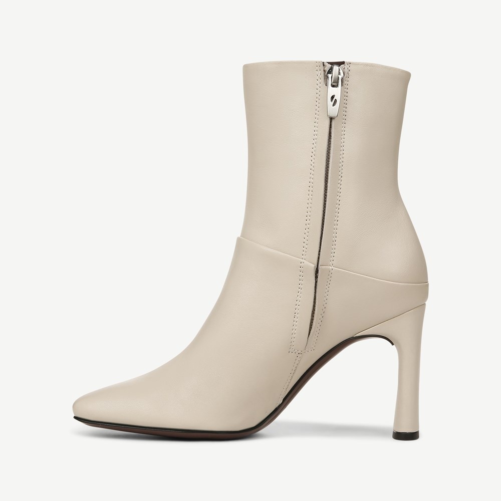 Sarto Flexa Bootie - Left