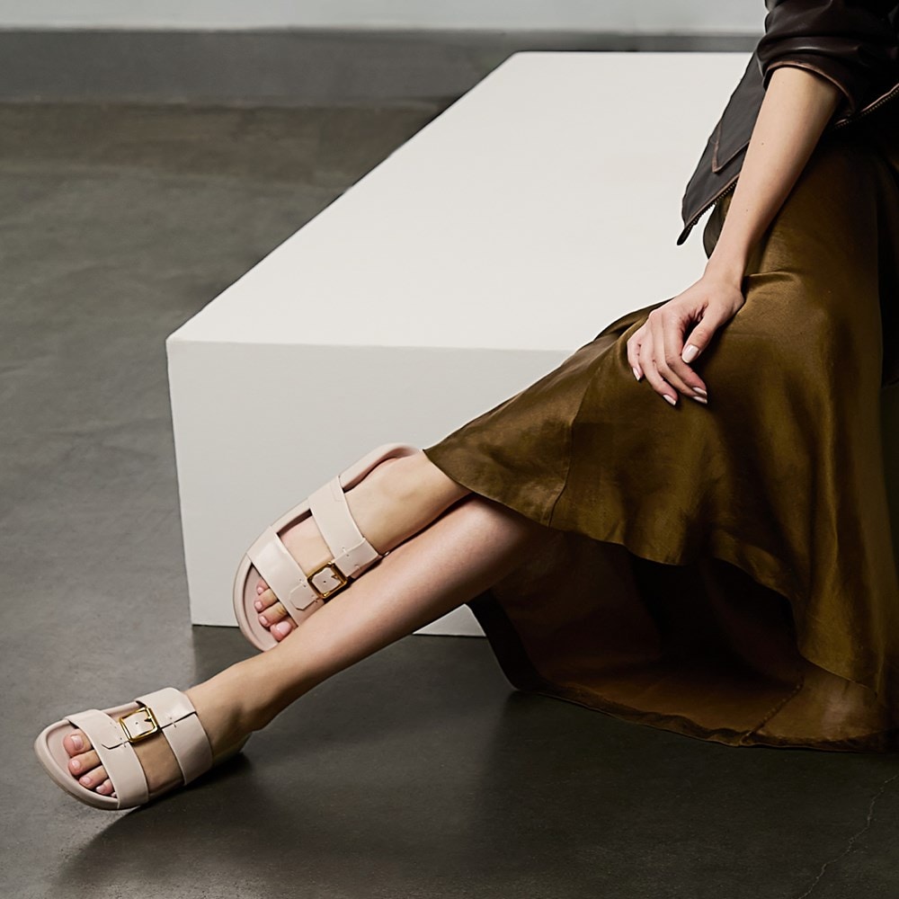 Sarto Braxton Slide Sandal - LifeStyle2